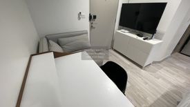 1 Bedroom Condo for rent in Ideo Mobi Sathorn, Bang Lamphu Lang, Bangkok near BTS Krung Thon Buri