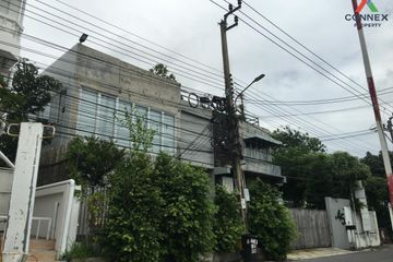 7 Bedroom Townhouse for rent in Bang Chak, Bangkok