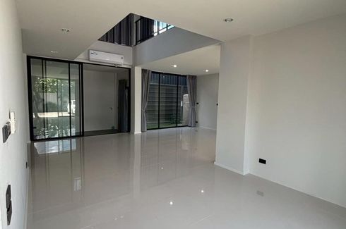 3 Bedroom Townhouse for rent in Britton Ladprao 41, Chan Kasem, Bangkok