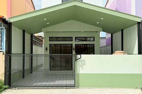 2 Bedroom House for sale in Amornsap Yuwittaya Village, Krathum Rai, Bangkok