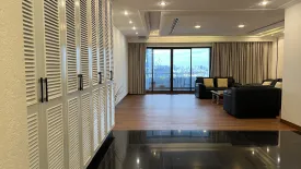 3 Bedroom Condo for rent in Kallista Mansion, Khlong Toei Nuea, Bangkok near BTS Nana