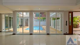 5 Bedroom House for rent in Khlong Tan Nuea, Bangkok