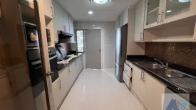 3 Bedroom Apartment for rent in Khlong Toei Nuea, Bangkok near MRT Sukhumvit