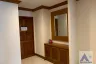 3 Bedroom Apartment for rent in Khlong Toei Nuea, Bangkok near MRT Sukhumvit