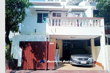 4 Bedroom House for rent in Khlong Tan Nuea, Bangkok