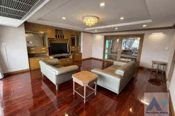 3 Bedroom Condo for rent in Watthana Heights, Khlong Toei Nuea, Bangkok near MRT Sukhumvit