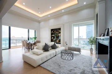 2 Bedroom Condo for sale in Bang Phong Pang, Bangkok