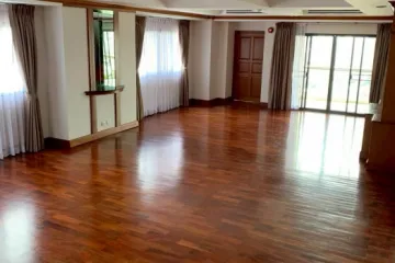4 Bedroom Apartment for rent in Khlong Toei Nuea, Bangkok near MRT Sukhumvit