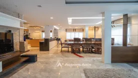 4 Bedroom House for rent in Phra Khanong Nuea, Bangkok