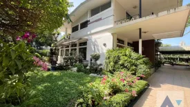 3 Bedroom House for rent in Khlong Tan Nuea, Bangkok