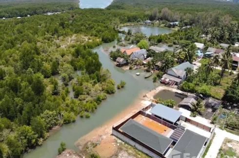 3 Bedroom House for sale in Choeng Thale, Phuket