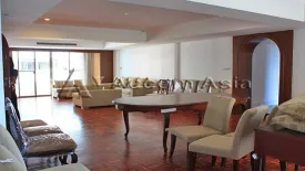 3 Bedroom Apartment for rent in Khlong Tan Nuea, Bangkok