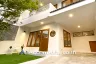 3 Bedroom House for sale in Khlong Tan Nuea, Bangkok