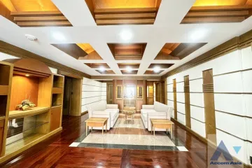 3 Bedroom Condo for sale in Mahogany Tower, Khlong Tan, Bangkok near BTS Phrom Phong