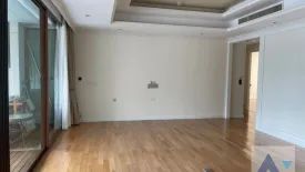 3 Bedroom Condo for sale in Khlong Tan Nuea, Bangkok near BTS Thong Lo