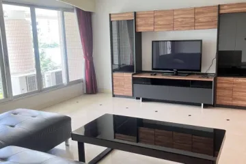 2 Bedroom Condo for rent in Navin Court, Lumpini, Bangkok near BTS Ploen Chit