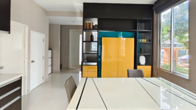 3 Bedroom Townhouse for sale in Thung Khru, Bangkok