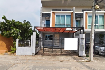 3 Bedroom Townhouse for sale in Thung Khru, Bangkok