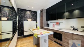 3 Bedroom Condo for sale in MUNIQ Langsuan, Lumpini, Bangkok near BTS Chit Lom