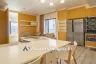 2 Bedroom Condo for sale in Noble Reveal, Phra Khanong Nuea, Bangkok near BTS Thong Lo