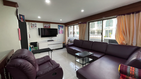 4 Bedroom Townhouse for rent in Leo Classic Place, Khlong Tan Nuea, Bangkok