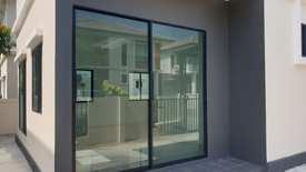 3 Bedroom House for sale in Khlong Prawet, Chachoengsao