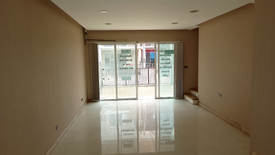 3 Bedroom Townhouse for sale in Deluxe Town Ramintra, Tha Raeng, Bangkok near MRT Maiyalap