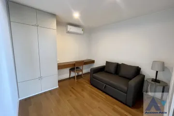 3 Bedroom Apartment for rent in Chong Nonsi, Bangkok