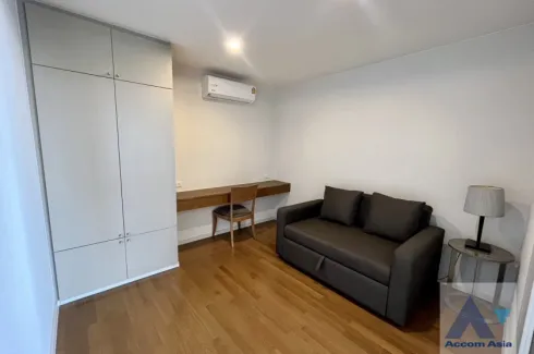 3 Bedroom Apartment for rent in Chong Nonsi, Bangkok