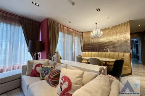 2 Bedroom Condo for sale in The Emporio Place, Khlong Tan, Bangkok near BTS Phrom Phong