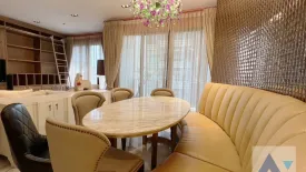 2 Bedroom Condo for sale in The Emporio Place, Khlong Tan, Bangkok near BTS Phrom Phong