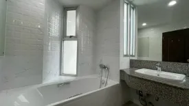 2 Bedroom Condo for rent in Sathorn House, Silom, Bangkok near BTS Surasak