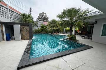 4 Bedroom Villa for sale in Na Kluea, Chonburi
