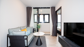 1 Bedroom Condo for sale in XT Huaikhwang, Din Daeng, Bangkok near MRT Huai Khwang