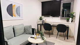 1 Bedroom Condo for sale in XT Huaikhwang, Din Daeng, Bangkok near MRT Huai Khwang