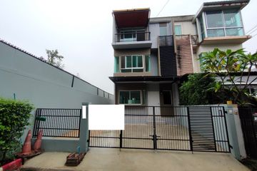1 Bedroom Townhouse for sale in New House, Saphan Sung, Bangkok near BTS Chit Lom