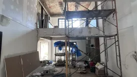 5 Bedroom Townhouse for rent in Khlong Tan Nuea, Bangkok