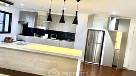 3 Bedroom Apartment for rent in Magic Bricks, Khlong Tan Nuea, Bangkok near BTS Thong Lo