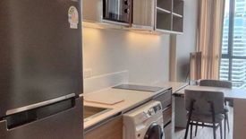 1 Bedroom Condo for rent in The Issara Sathorn, Thung Maha Mek, Bangkok near BTS Saint Louis