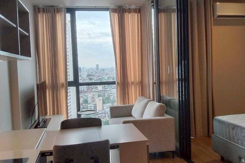 1 Bedroom Condo for rent in The Issara Sathorn, Thung Maha Mek, Bangkok near BTS Saint Louis