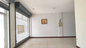 1 Bedroom Commercial for sale in Saphan Sung, Bangkok