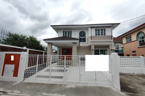 3 Bedroom House for sale in Tha Raeng, Bangkok