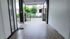 3 Bedroom Townhouse for sale in Karnkanok Ville 6, Don Kaeo, Chiang Mai
