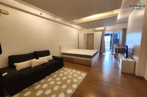 1 Bedroom Condo for rent in Supalai Park Ekkamai - Thonglor, Bang Kapi, Bangkok near BTS Thong Lo