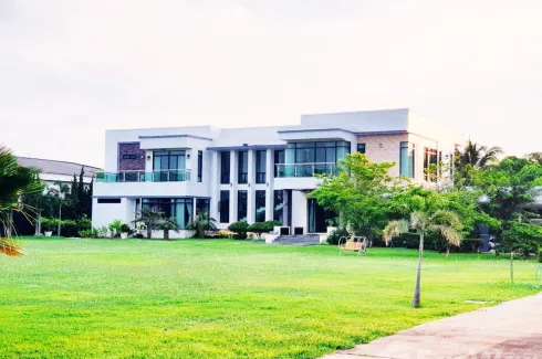 6 Bedroom House for sale in Nai Mueang, Phitsanulok