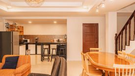 5 Bedroom House for rent in Khlong Tan Nuea, Bangkok