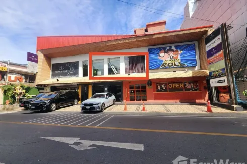 Commercial for rent in Khlong Tan Nuea, Bangkok