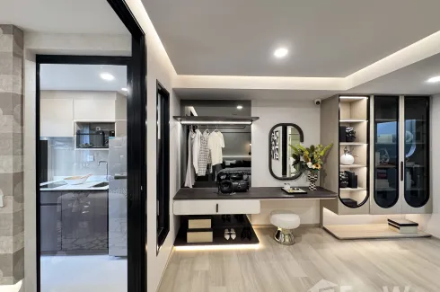 2 Bedroom Condo for sale in Life JJ Interchange, Sam Sen Nai, Bangkok near BTS Saphan Kwai