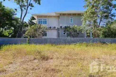 Land for sale in Ban Waen, Chiang Mai