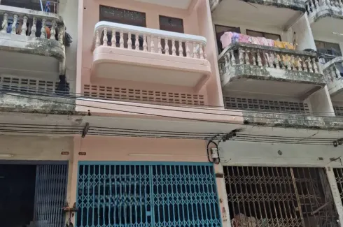 3 Bedroom Townhouse for sale in Baan Amornchai 4, Samae Dam, Bangkok